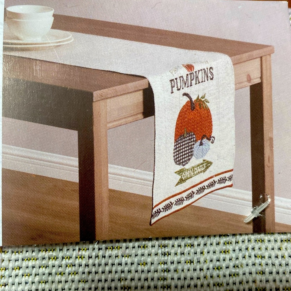 Perfect Harvest tapestry table runner; size: 13” x 68”